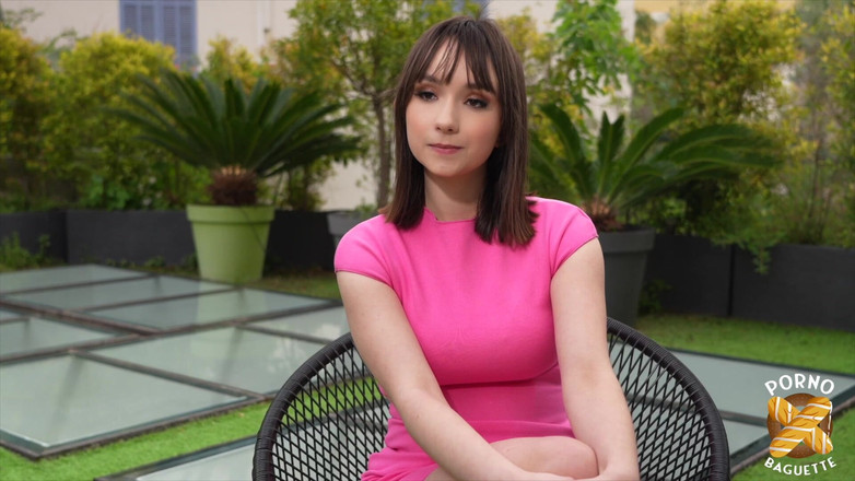 Porno Baguette: Abby, linda chica, quiere sexo duro!