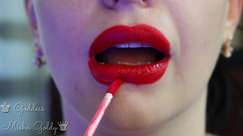 Goddess Misha Goldy: Cum to my big red seduction and big hookah smoke!