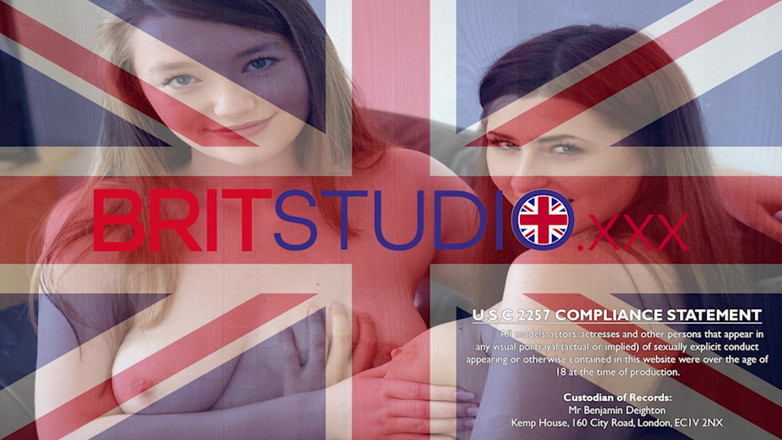 Brit Studio: MILF ruby lehrt victoria, muschi zu essen