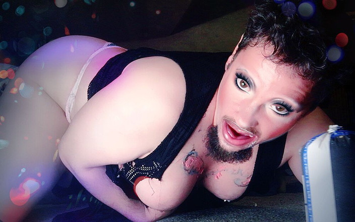 King Of Crossdress: Bra positionering