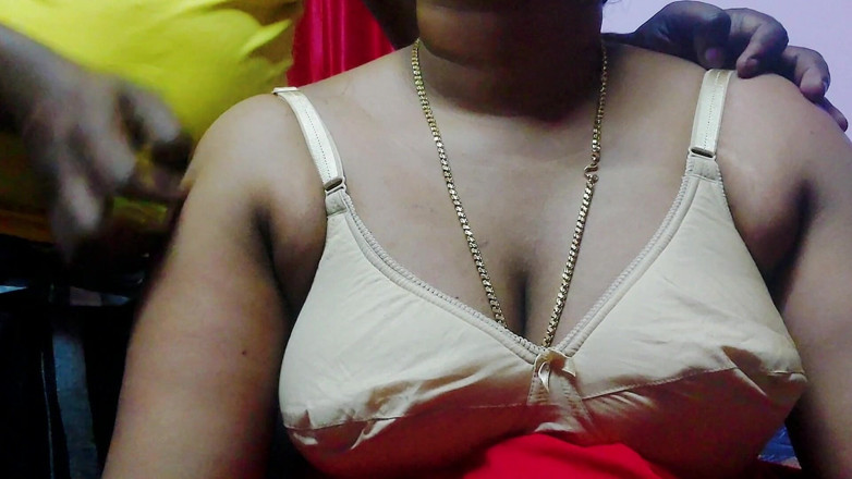 Desi Mohini: Seks desi India dengan makcik Mohini