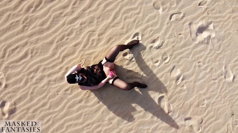 Masked-Fantasy: This MILF Masturbates Her Pussy in a Huge, Secluded Desert...