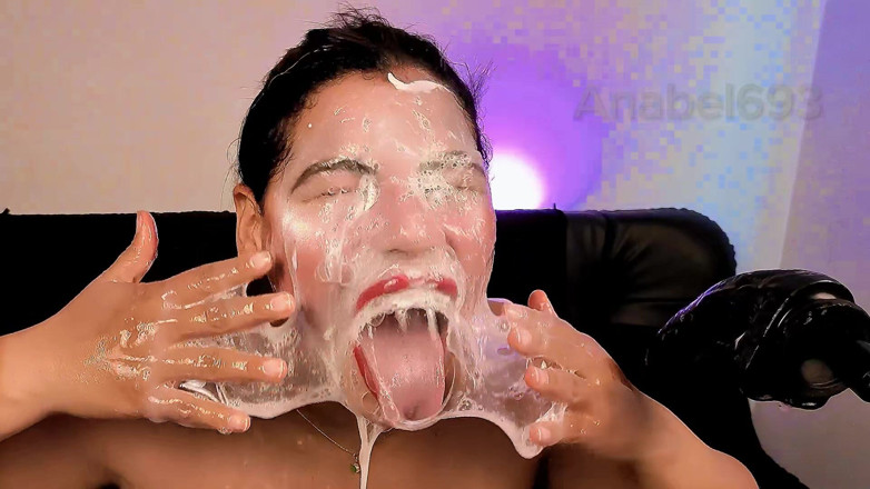 anabel693: Fetiche De Saliva Real: Burbujas Espesas Y Juego De Babas...