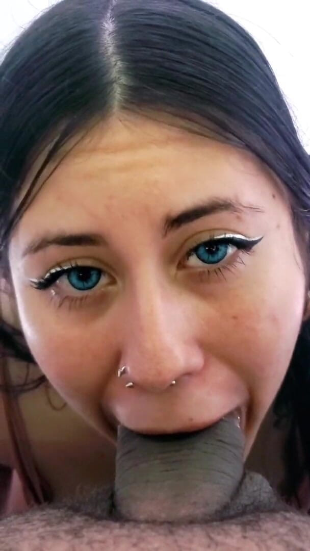 DherlyDoll: S-a excitat prea si mi-a dat o muie pana a...