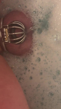 Pissen in Der Badewanne