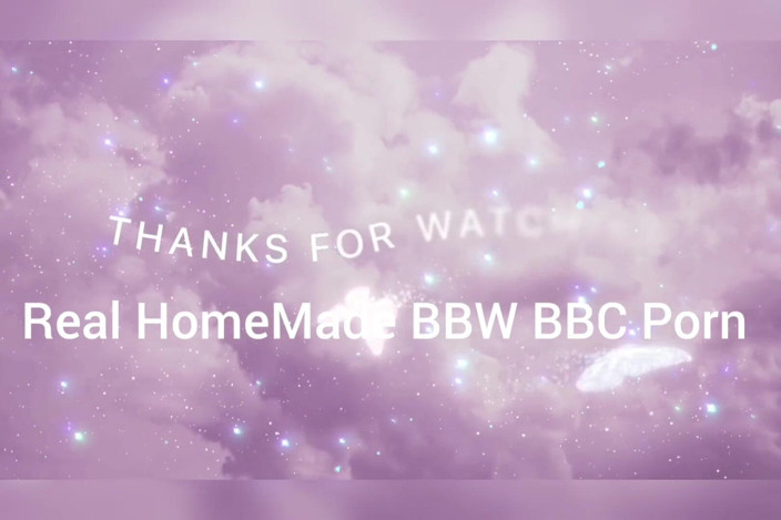 Real homemade BBW BBC porn: Awek montel memerah buah dada saya dengan puting keras saya