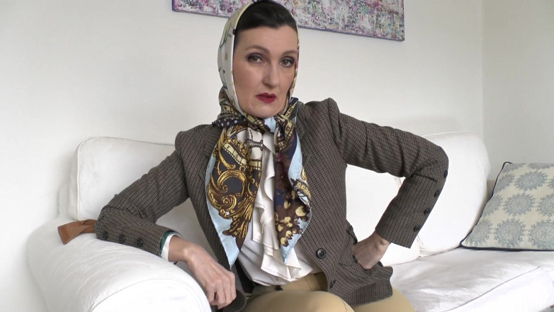Lady Victoria Valente: Saten sürtüğüm için yaramaz günlük görev, Bayan Victoria Valente