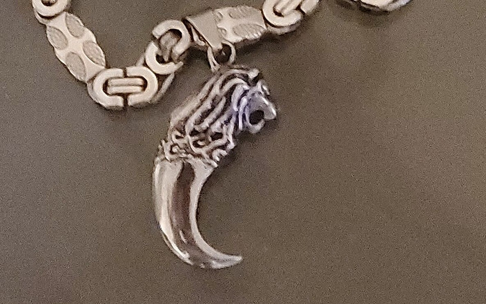 Panthera12: 팬티를 핥는 운 좋은 남자