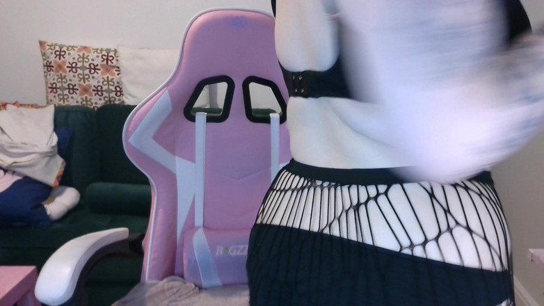 Bigtiddygoth: Striptiz yapan kamera kızı