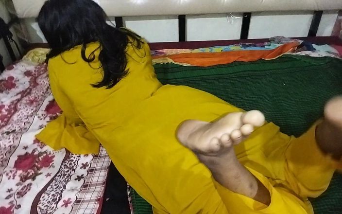 Farzana Farzan [deactivated]: Futai cu cumnata indiană desi video viral