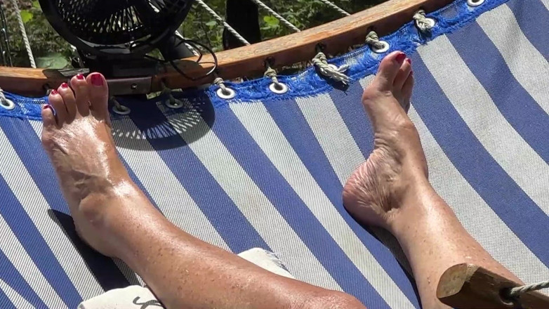 Aunt Ann: Fan Request Starts in Hot Sun Ends in Hot Cum...