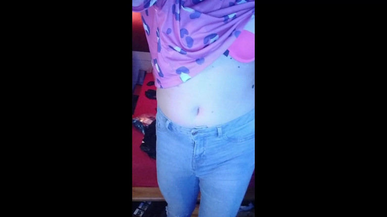 Joslin: 내 의상 중 하나를 보여줘