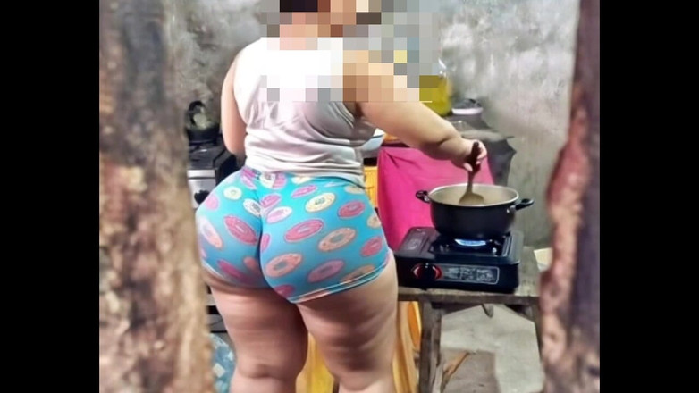 Xprohibidox1: Vecina Culona Grabada Con Su Short De Rosquilla