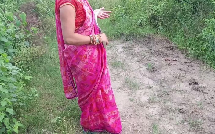 Lalita Singh: Desi village Bhabhi neukt in het veld met minnaarjongen buitenvideo