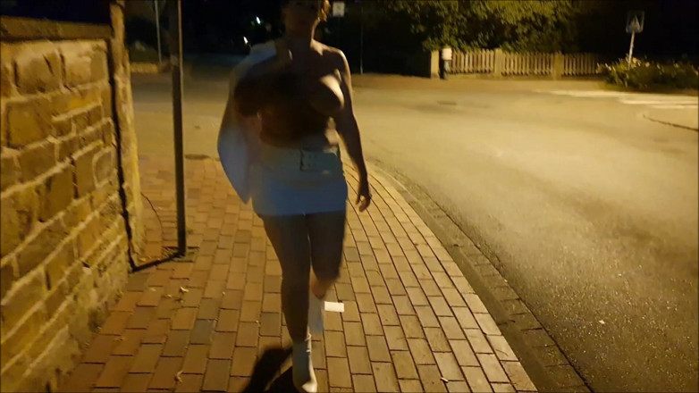 UserBitch1: Fucked on the Platform