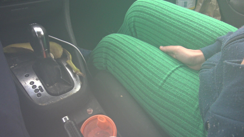 Stepmom Susan: 몬트리올의 차에서 배다른 아들 자지를 만지는 프랑스 캐나다 계모