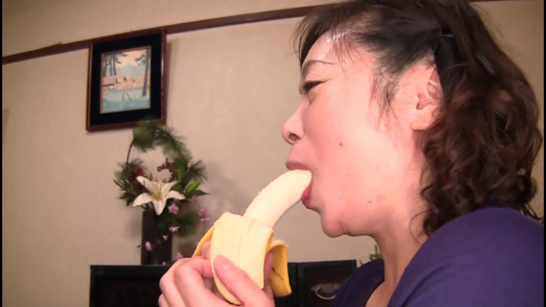 Vulture: Reverse Pickup MILF - Seducing A Boy and Having Arousing Sex