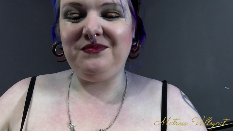 Mxtress Valleycat: I'll Eat Those So You Don't Get Fat