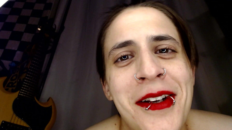 Abby Anna: Blow up Doll Red Lipstick
