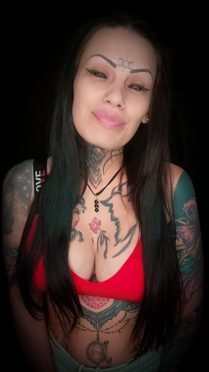 Darcy Diamond: 你太可悲了...你知道