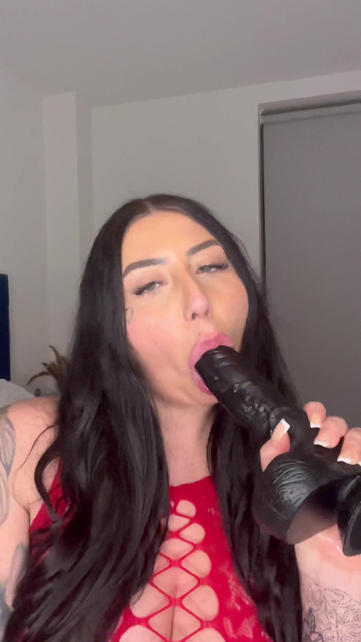 Maddison black: Мінет на ділдо з великим чорним членом після перебування на сонці