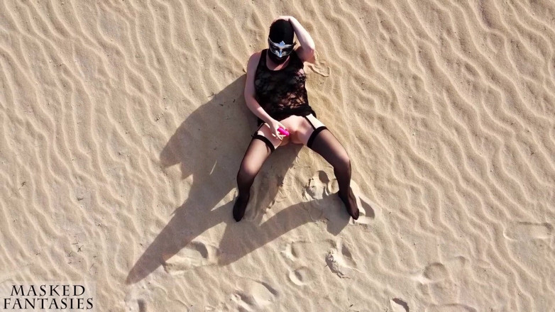 Masked-Fantasy: This MILF Masturbates Her Pussy in a Huge, Secluded Desert...