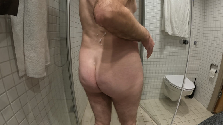 TheDane1122: मेरी पत्नी के प्रेमी का मेरी गांड पर वीर्य