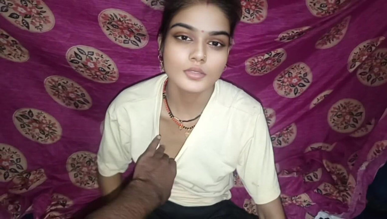 RAKP355: Нова індійська тітонька має секс, індійська красуня