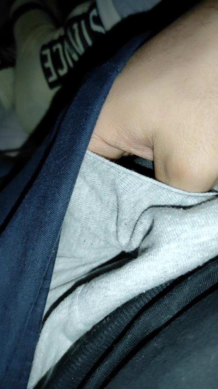 SmokedAlloy2: Dirtyjunkbro Brauch Keine Toillete Zum Pissen. Er Macht Das Überal! Mega...