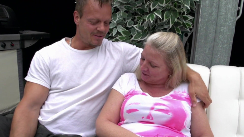 MMV Cuckold: Big ass BBW fucked outdoor while husband is out
