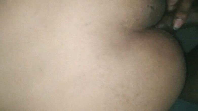 Sexyboy1: Desi Delevary man overtuigde me om seks te hebben