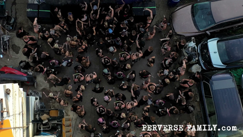 Perverse Family: Perverse Family 52.2 (stagione 4) La scopata segreta di charlie con la ragazza...