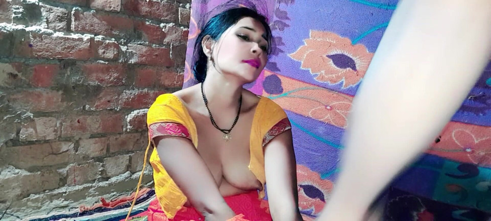 Renudbf: Сексуальная жена отчаянно хочет хардкорного секса (полное хинди аудио)