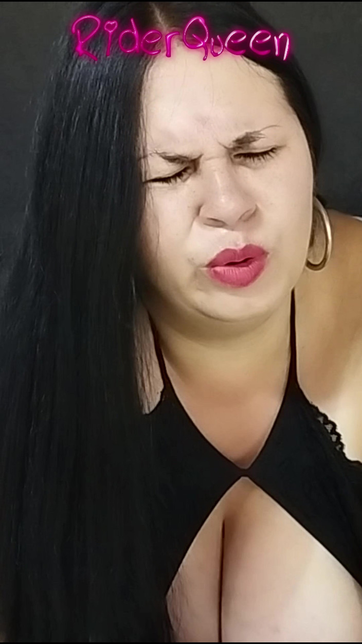 Only Riderqueen BBW Step Mom Latina Alone: Berkongkek dengan Riderqueen – MILF montel latina berpantat besar