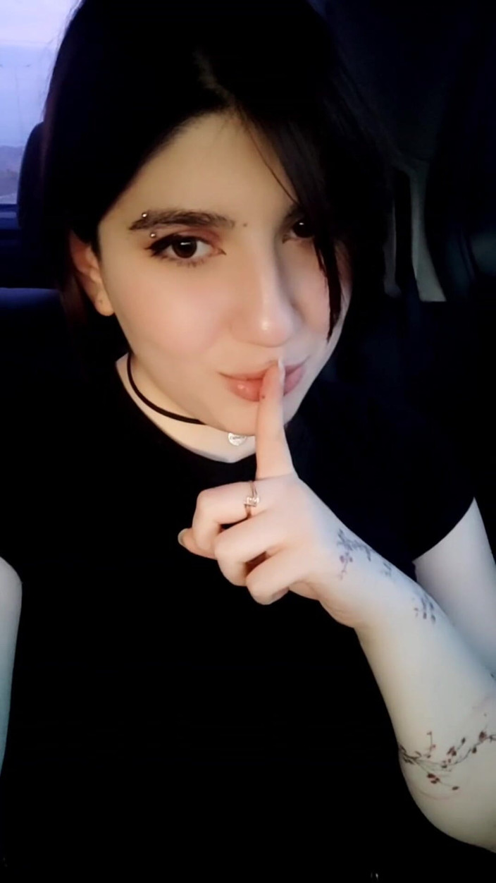 Marie_Purr: Horny Slut Starts Fingering Her Wet Pussy in the Back...