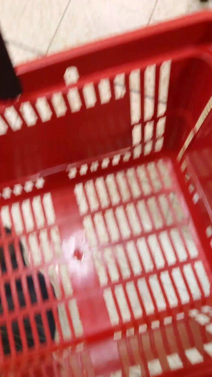 Carmen_Nylonjunge: Alışveriş Yaparken Özel Ayakkabılarım