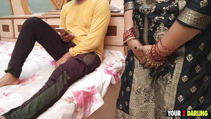 Jony Darling: 나는 그녀의 보지를 핑거링하여 아줌마를 재미있게 만들었지만, 아줌마는 그것을 진지하게 받아들였어, 너의 사랑.