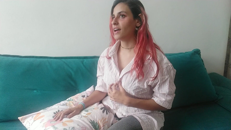 Ms Candy Bunny: BFF Sucks Her Nipples as a Bet