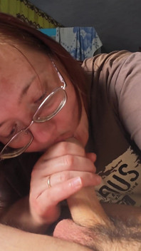 Close up 4K Amateur Girlfriend Blowjob Curvy Brunette with Glasses Sucks and Strokes Cock