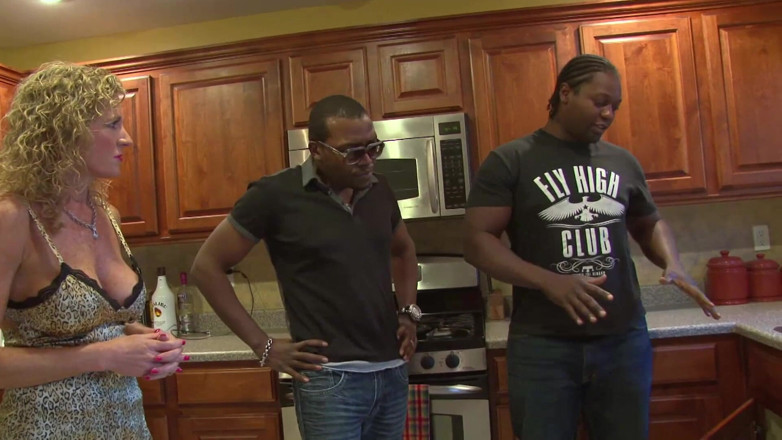 Nikky Thorne's BBC Club: Blonde housewife getting plowed by black invaders