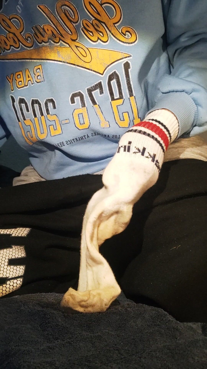 SmokedAlloy2: Schmutzige Socken, Pisse und der Dirtyjunkbro. Hammer!!!