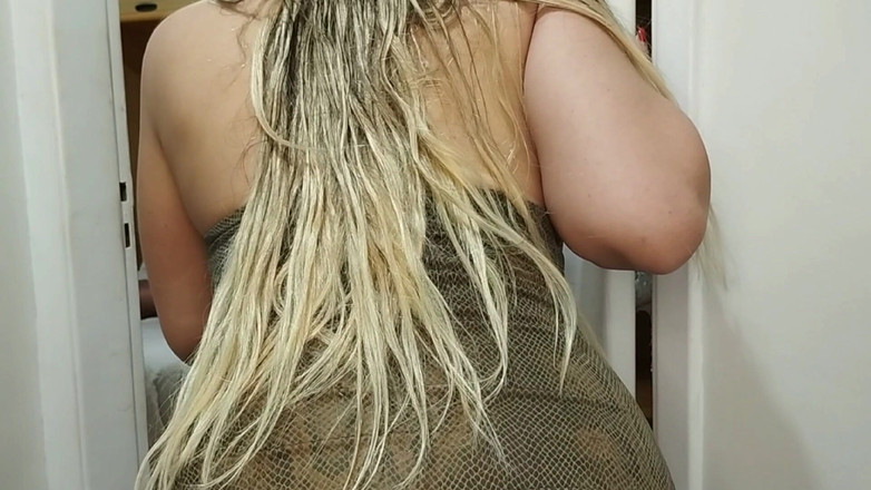 Suzie Slut Official - Hetero: Suzie la salope s’en tape Richard Castro dans sa chambre