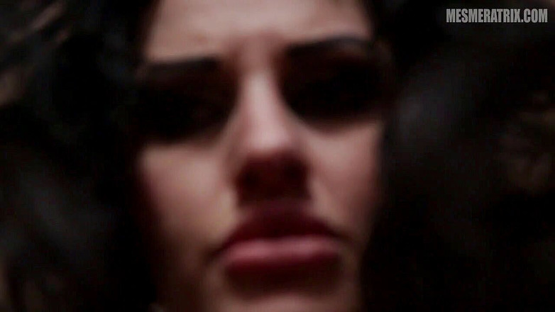 Lady Mesmeratrix Official: Sen küçük bir adamsın