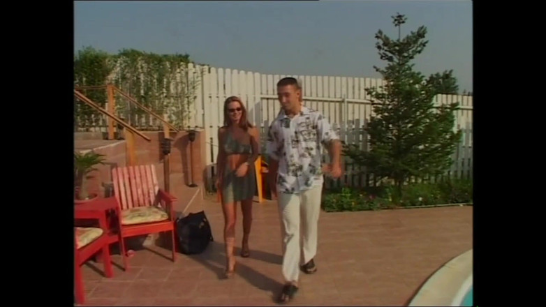 Matador: Hanya pelacur muda yang cantik yang diperbolehkan di pesta seks...