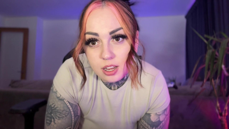 Miss Valentina: Financial Ruin Game