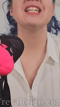 Współpracownik przyłapuje cię na pasku POV