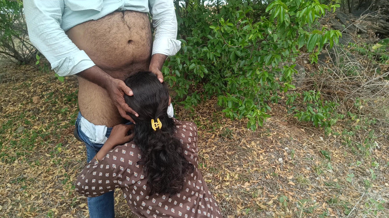 Inba: 浮気妻屋外ホットしゃぶり