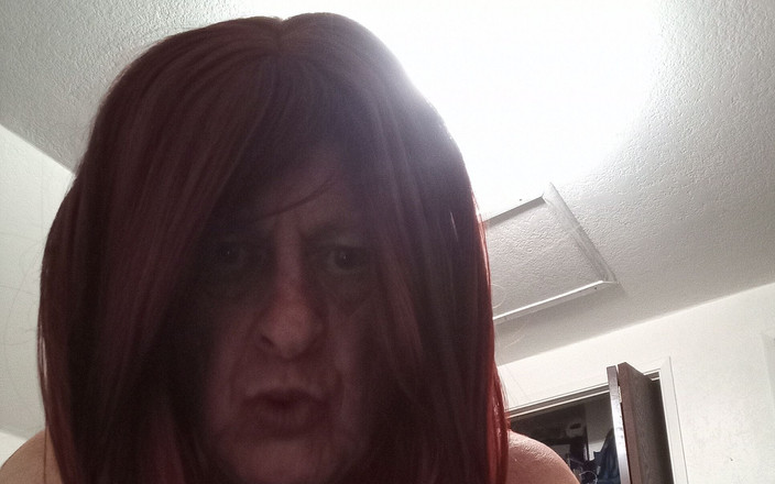 Patti Xdresser: Patti vystavuje své malé kozy