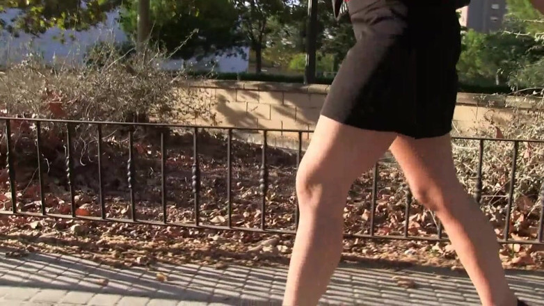 Jenny Lety: Removing panties