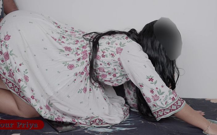 Your Priya: Hete Bhabhi Devar flirtende strakke kont hard neuken tijdens het...